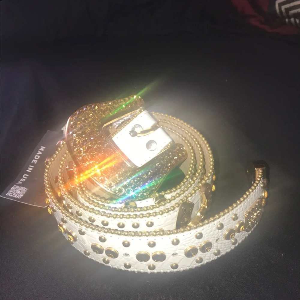 Size 48 B. B. Simon Belt